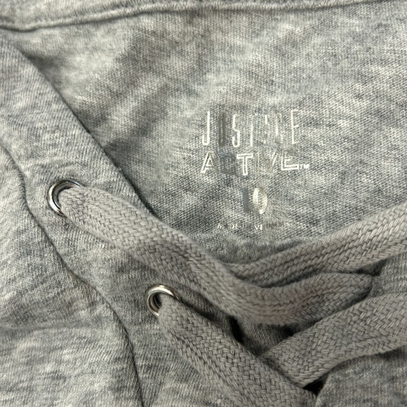 Justice Gray Long Sleeve Tee - Picture 4 of 4